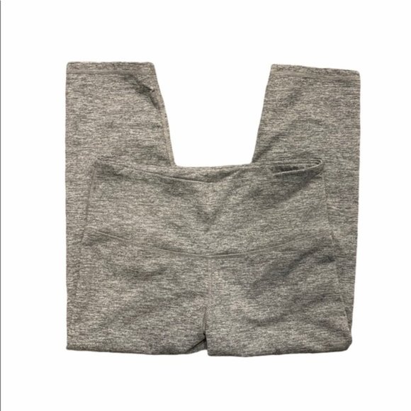 Old Navy Gray High Rise Capri Leggings Size Large - Picture 4 of 4